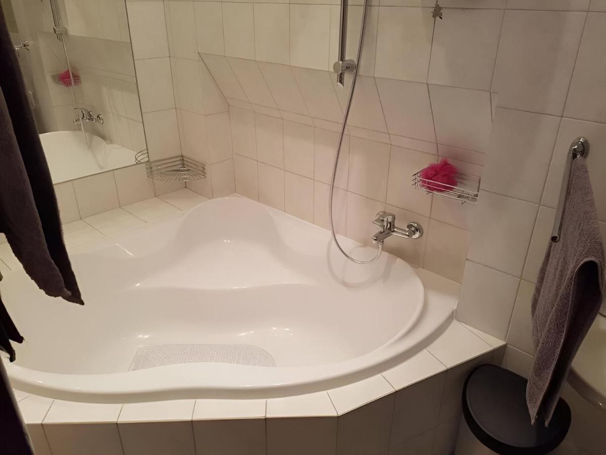 Cozy Apartment In The Middle Of 브라티슬라바 외부 사진