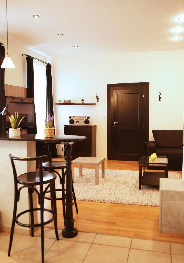 Cozy Apartment In The Middle Of 브라티슬라바 외부 사진